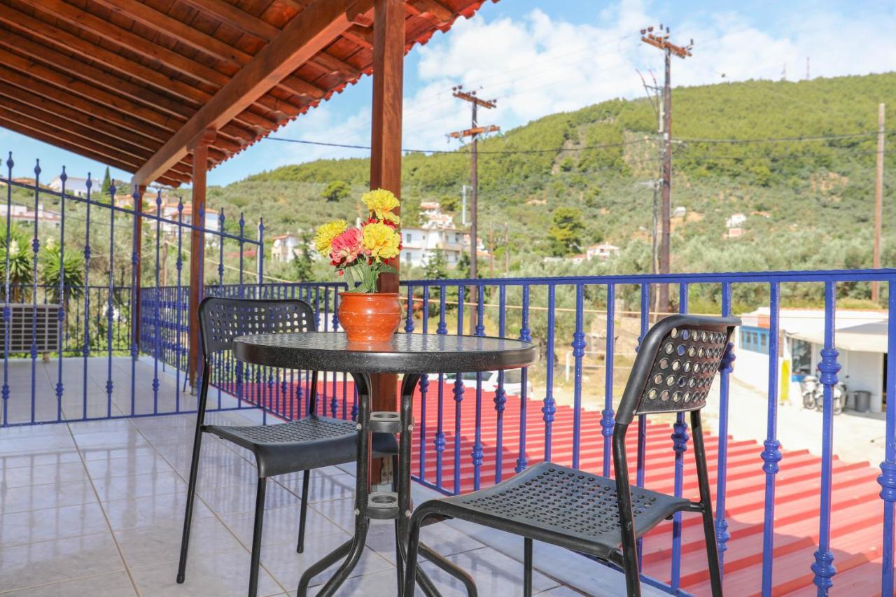 Ftelia Studios Skiathos Town Exterior foto