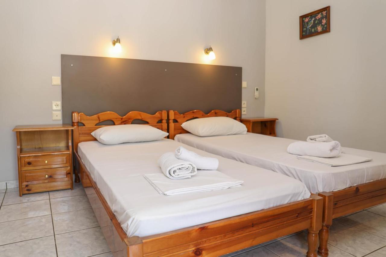 Ftelia Studios Skiathos Town Exterior foto