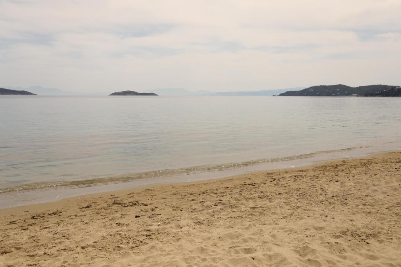 Ftelia Studios Skiathos Town Exterior foto