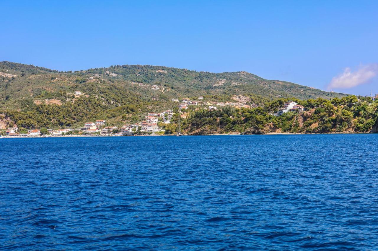 Ftelia Studios Skiathos Town Exterior foto